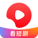 女孩的靴子陷入沼泽
